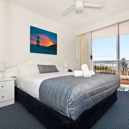 Meridian Tower Kirra Beach Coolangatta Exterior photo
