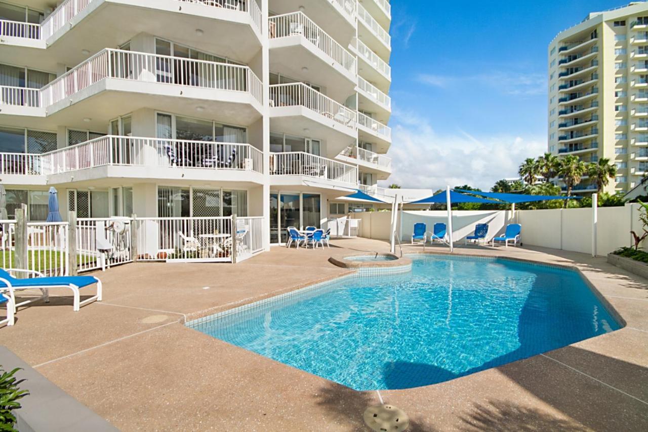 Meridian Tower Kirra Aparthotel 3*