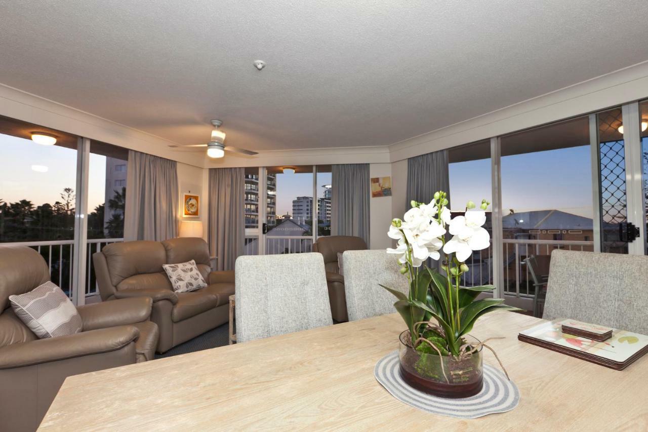 Meridian Tower Kirra Aparthotel